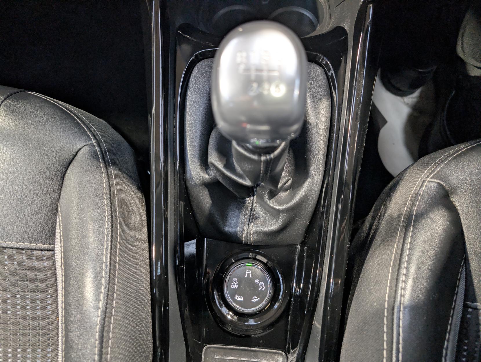 Peugeot 2008 1.2 PureTech Allure Premium SUV 5dr Petrol Manual Euro 6 (s/s) (110 ps)