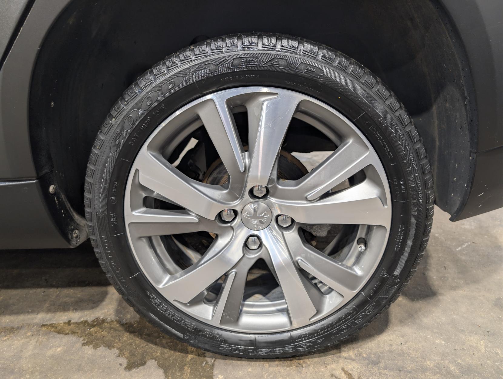 Peugeot 2008 1.2 PureTech Allure Premium SUV 5dr Petrol Manual Euro 6 (s/s) (110 ps)