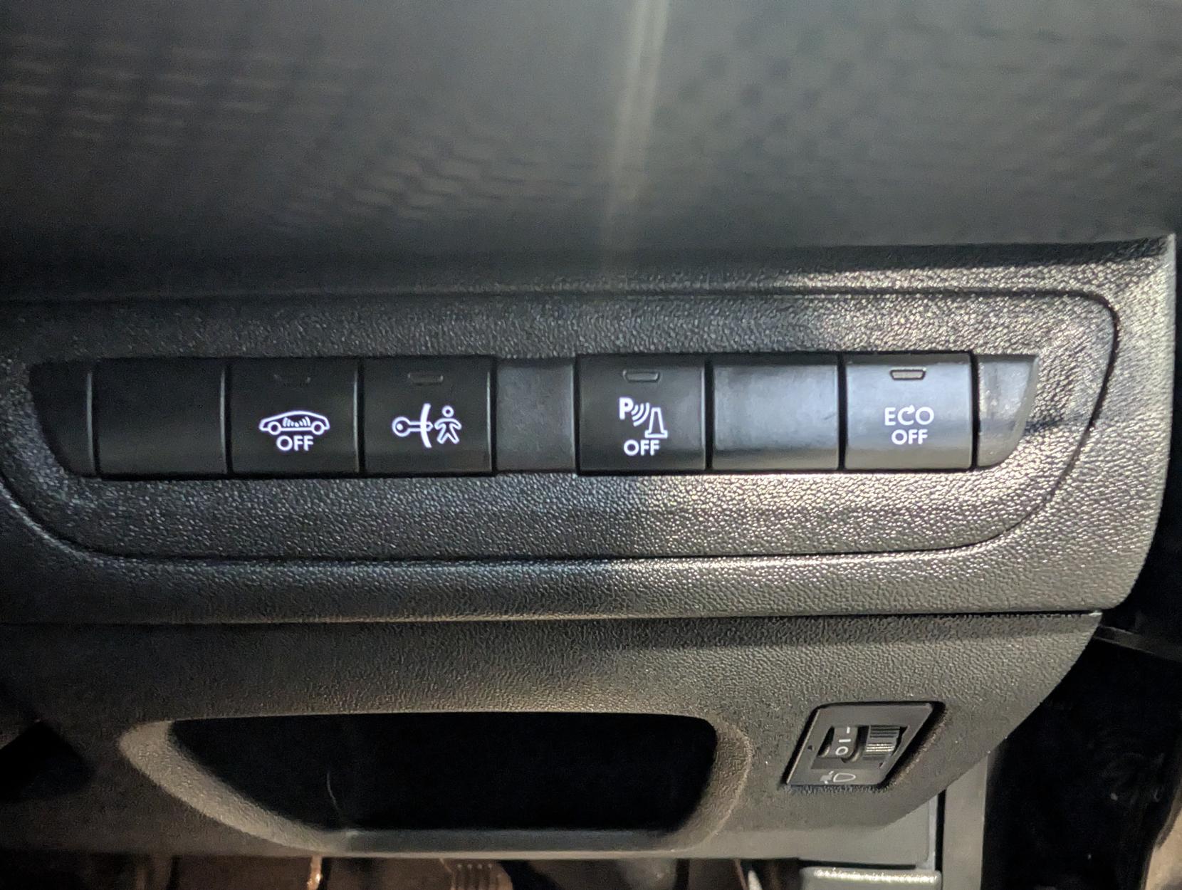 Peugeot 2008 1.2 PureTech Allure Premium SUV 5dr Petrol Manual Euro 6 (s/s) (110 ps)