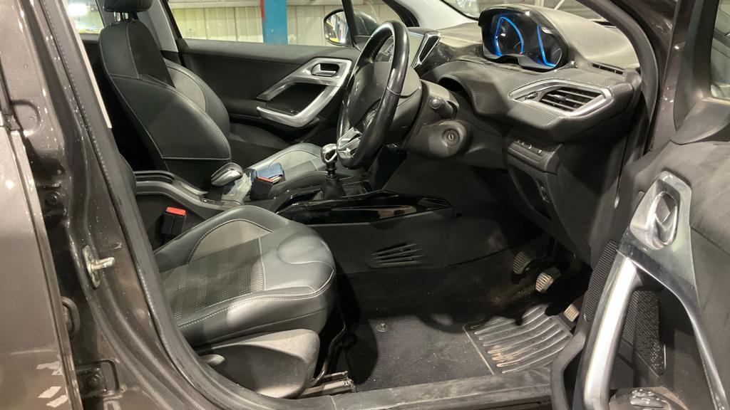 Peugeot 2008 1.2 PureTech Allure Premium SUV 5dr Petrol Manual Euro 6 (s/s) (110 ps)