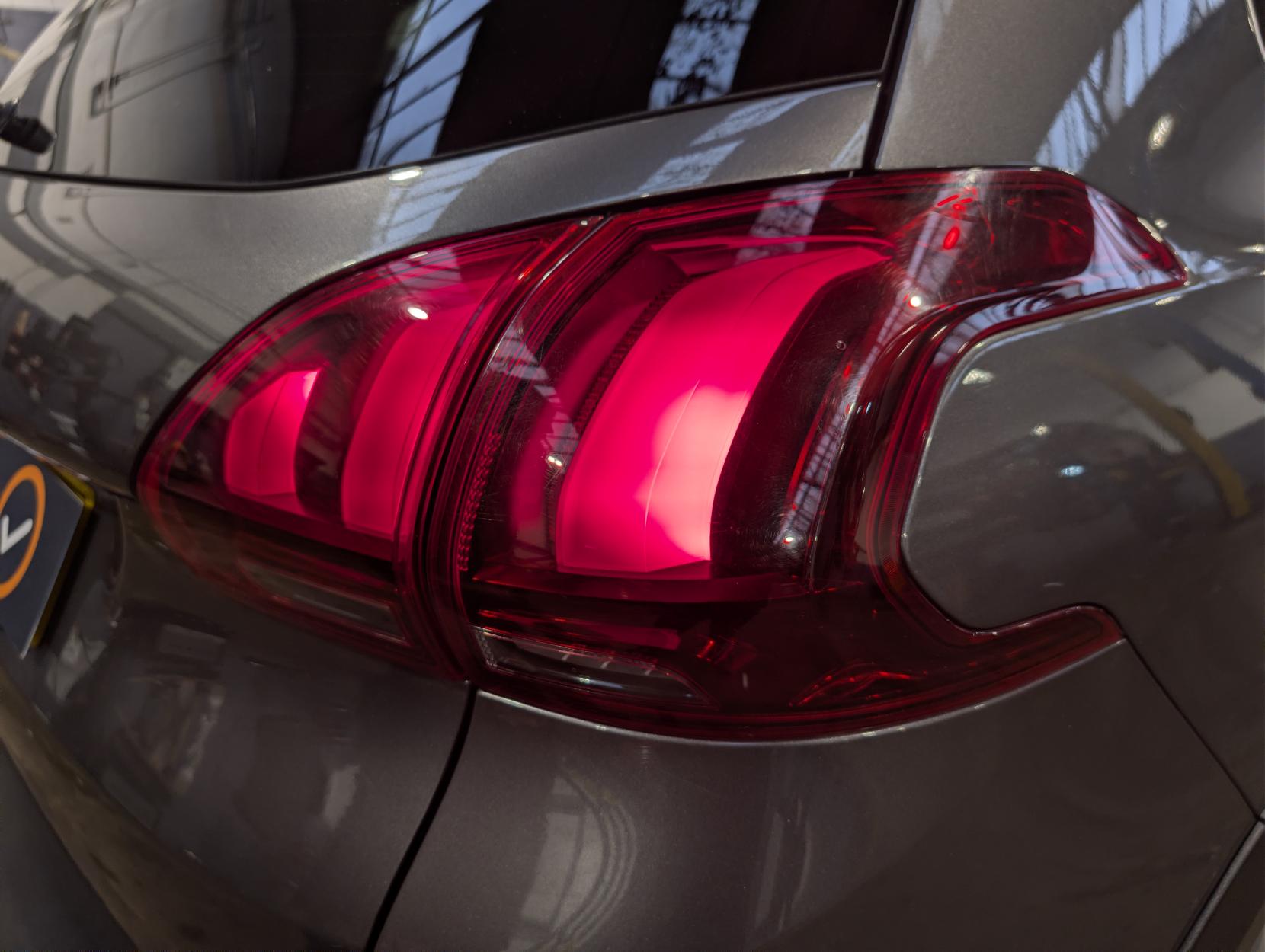 Peugeot 2008 1.2 PureTech Allure Premium SUV 5dr Petrol Manual Euro 6 (s/s) (110 ps)