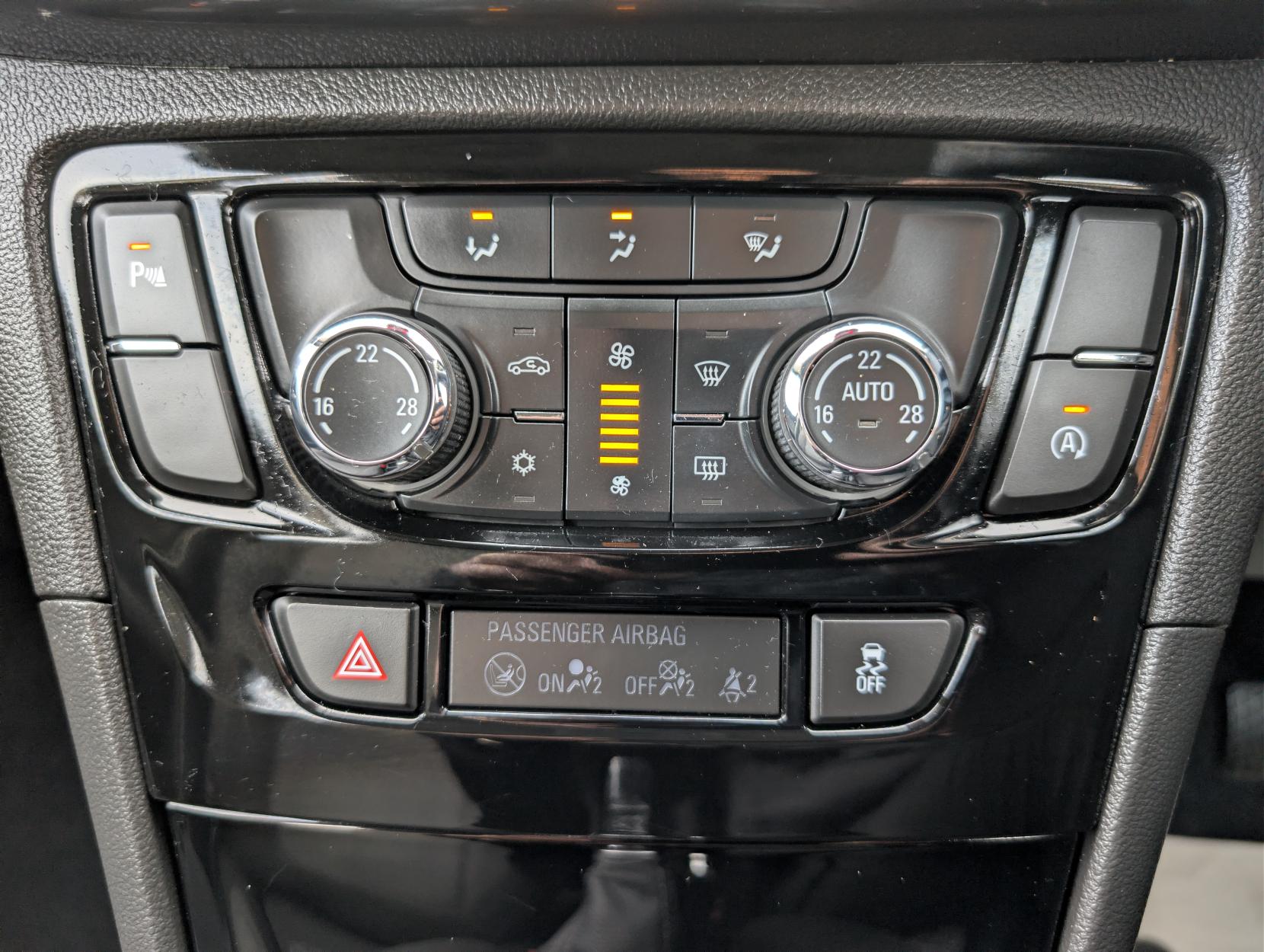 Vauxhall Mokka X 1.4i Turbo ecoTEC Active SUV 5dr Petrol Manual Euro 6 (s/s) (140 ps)