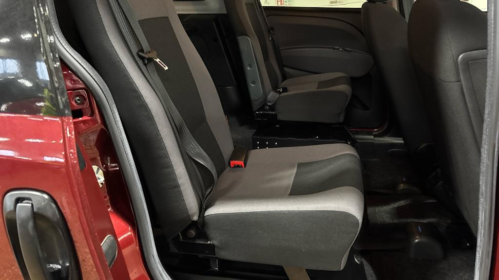 Fiat Doblo 1.6 MultiJet Lounge MPV 5dr Diesel Manual Euro 6 (95 ps)