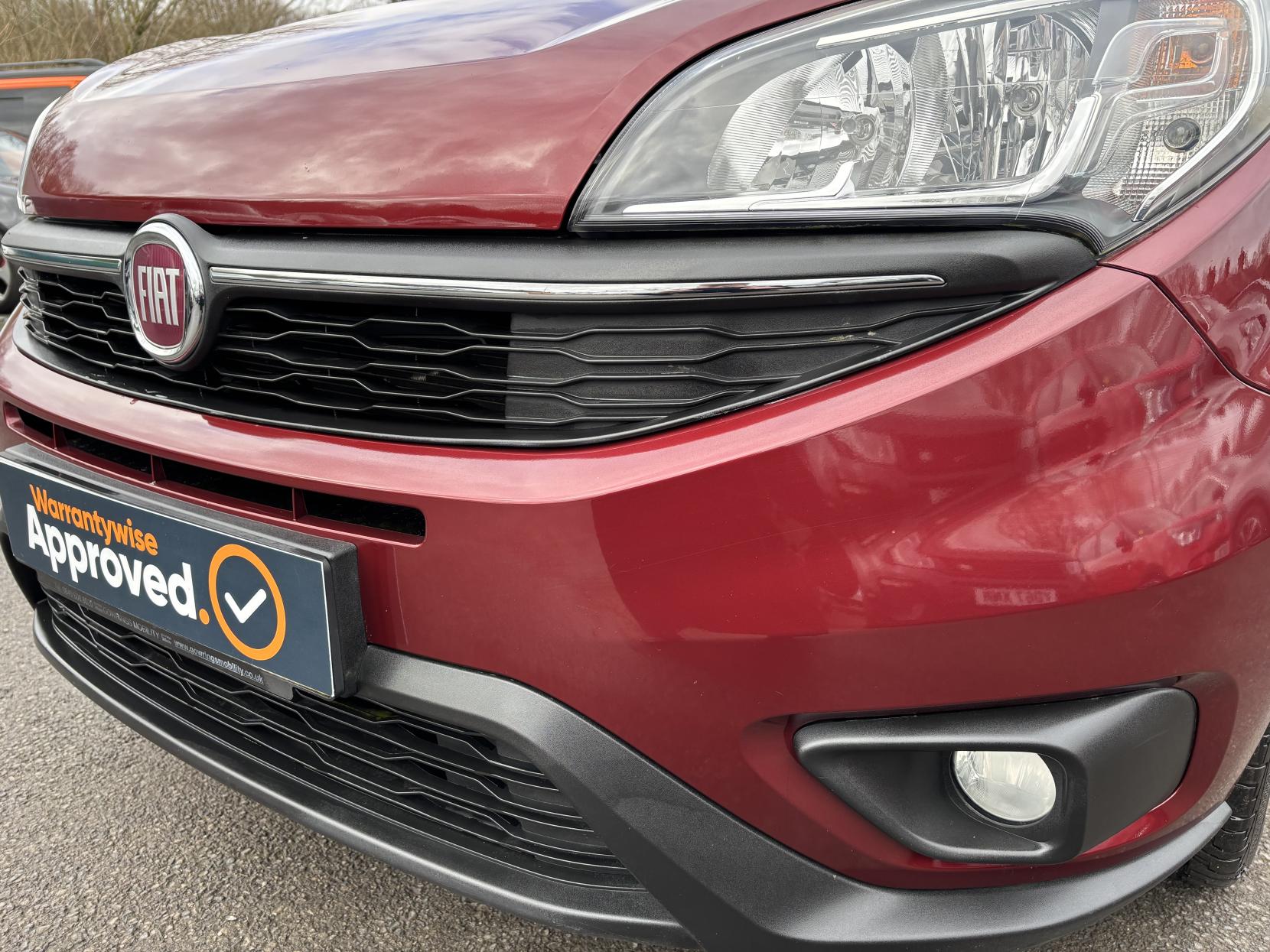 Fiat Doblo 1.6 MultiJet Lounge MPV 5dr Diesel Manual Euro 6 (95 ps)