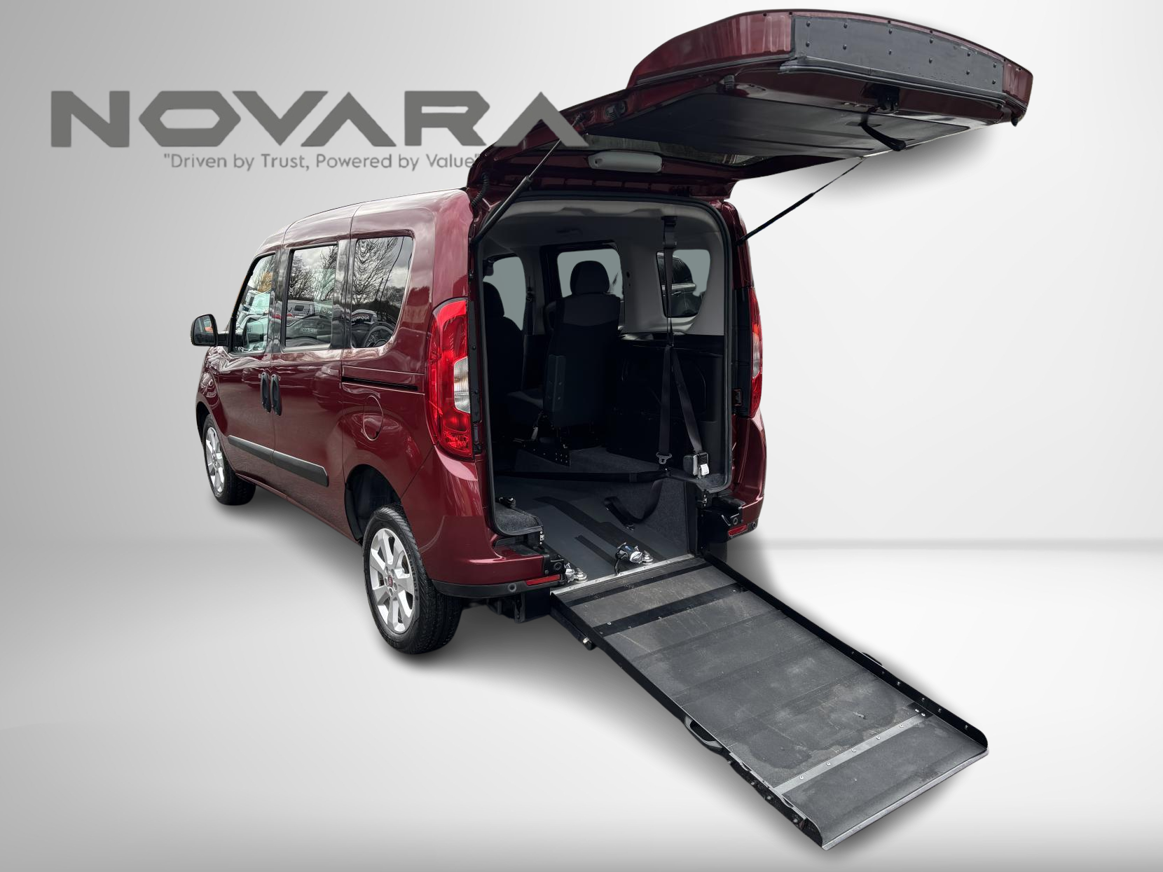 Fiat Doblo 1.6 MultiJet Lounge MPV 5dr Diesel Manual Euro 6 (95 ps)