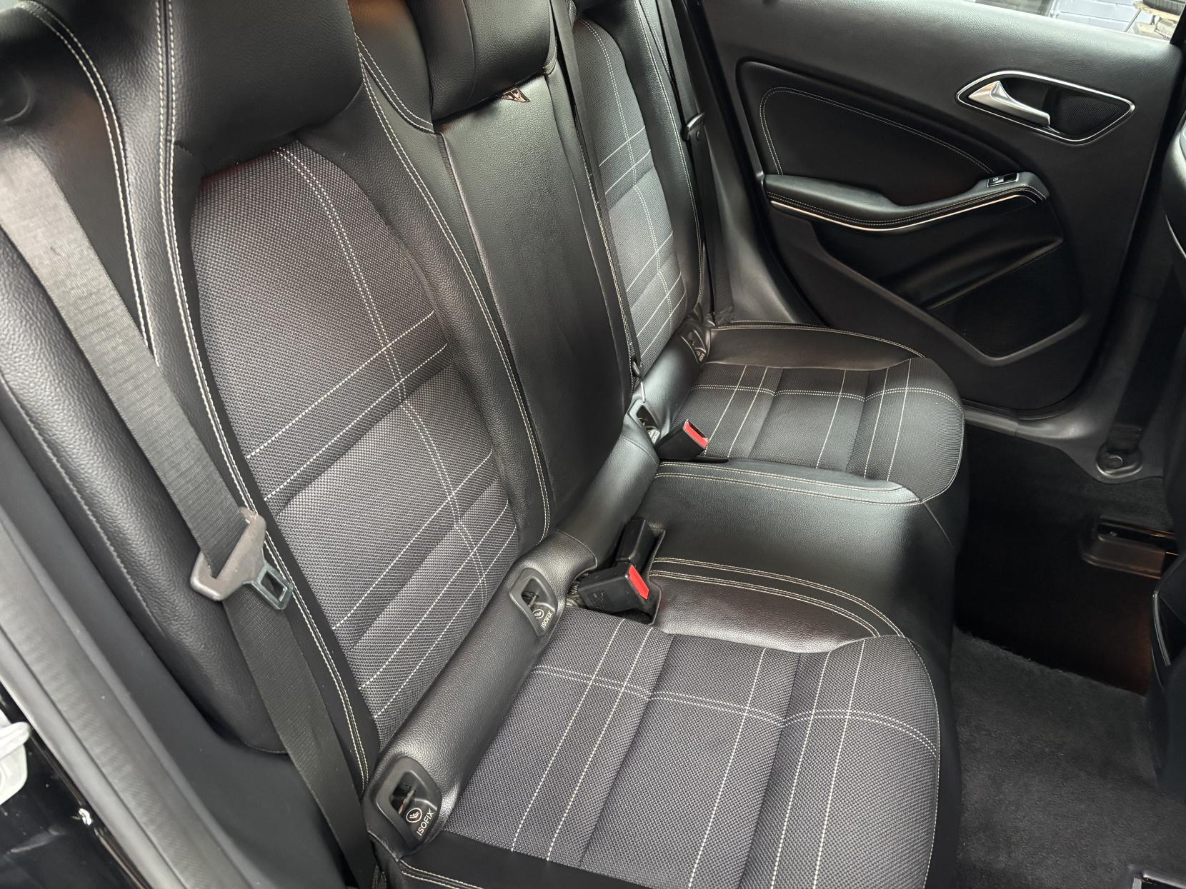 Mercedes-Benz A Class 1.6 A180 Sport Hatchback 5dr Petrol Manual Euro 6 (s/s) (122 ps)