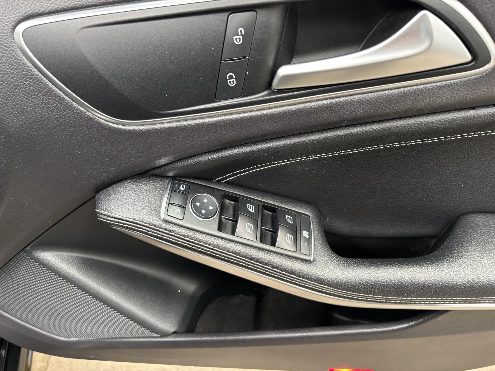 Mercedes-Benz A Class 1.6 A180 Sport Hatchback 5dr Petrol Manual Euro 6 (s/s) (122 ps)