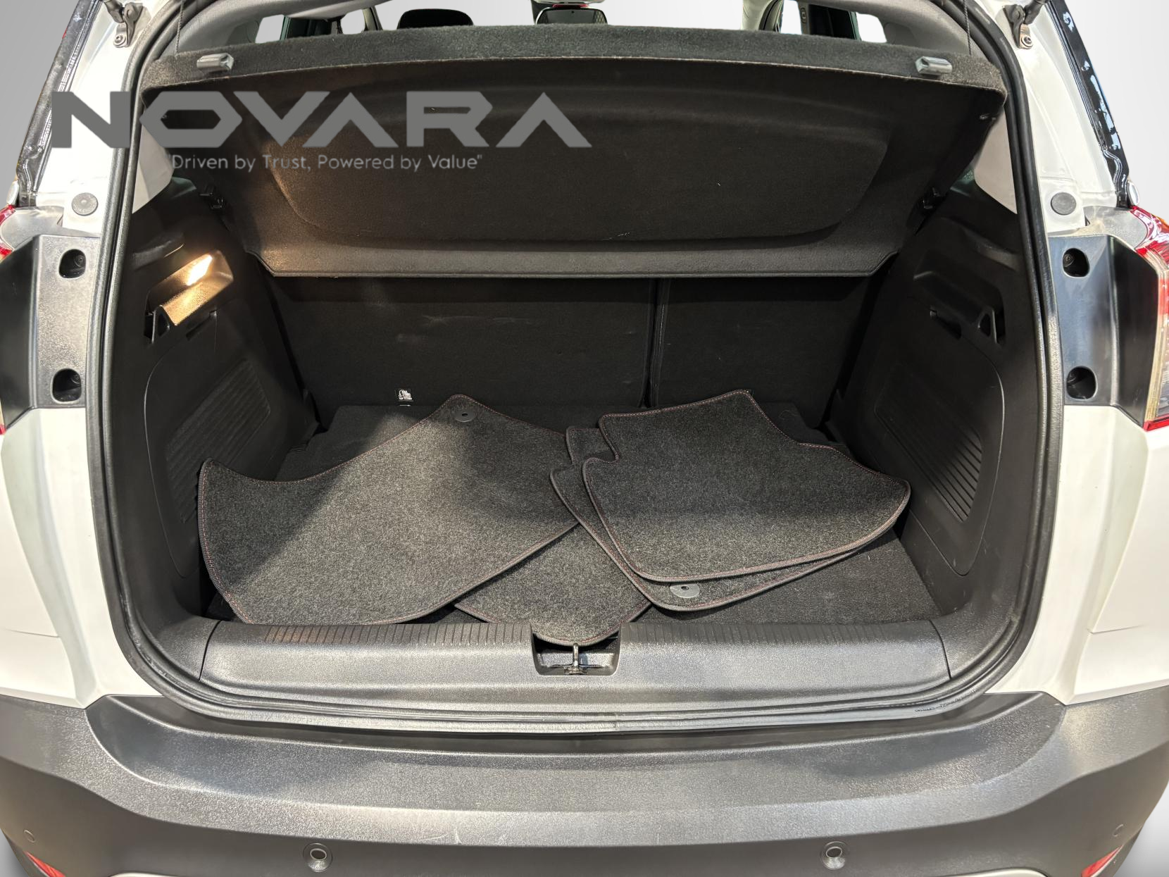 Vauxhall Crossland X 1.2 Turbo GPF Elite SUV 5dr Petrol Auto Euro 6 (s/s) (110 ps)