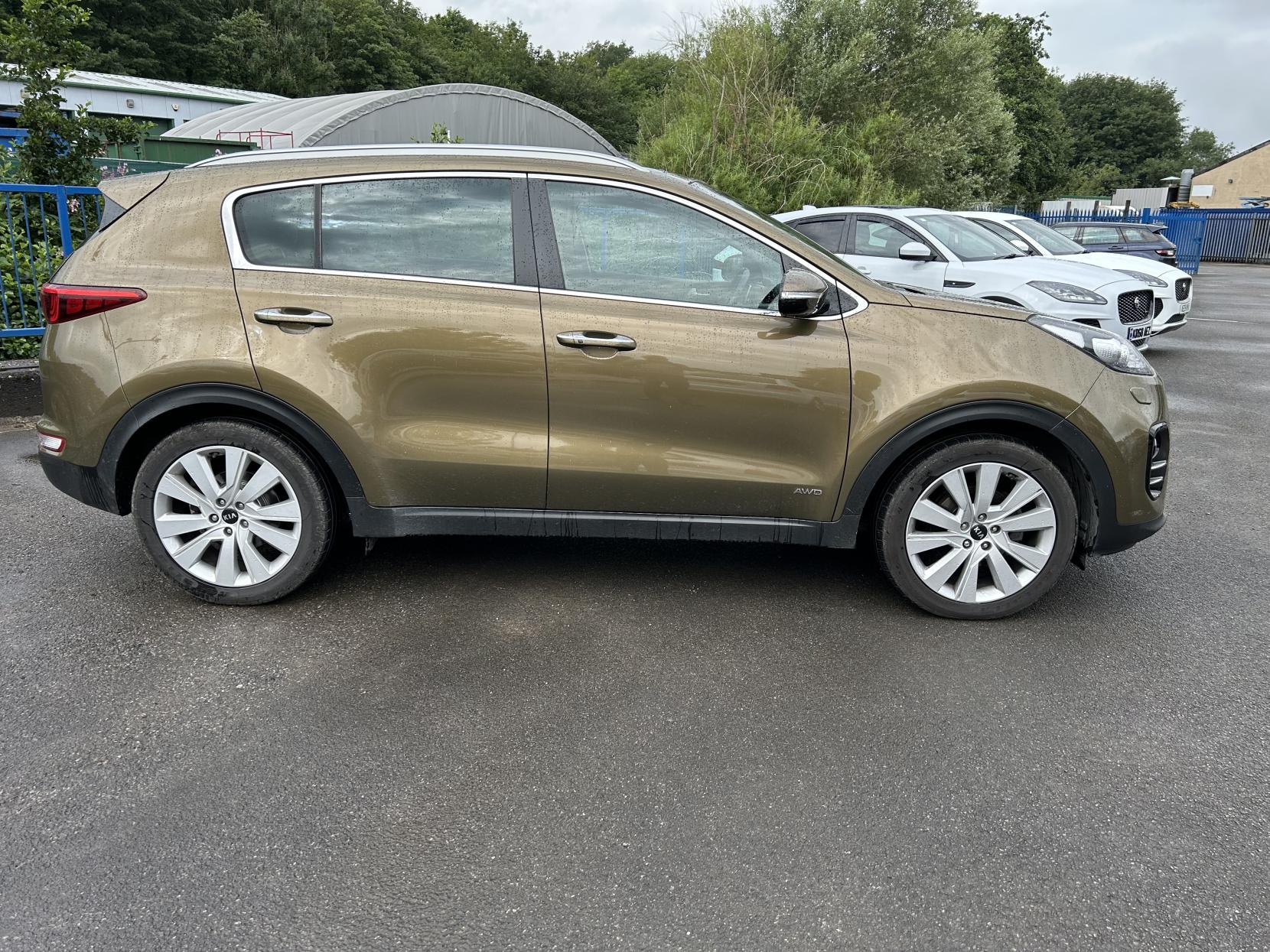 Kia Sportage 2.0 CRDi KX-4 SUV 5dr Diesel Manual AWD Euro 6 (182 bhp)