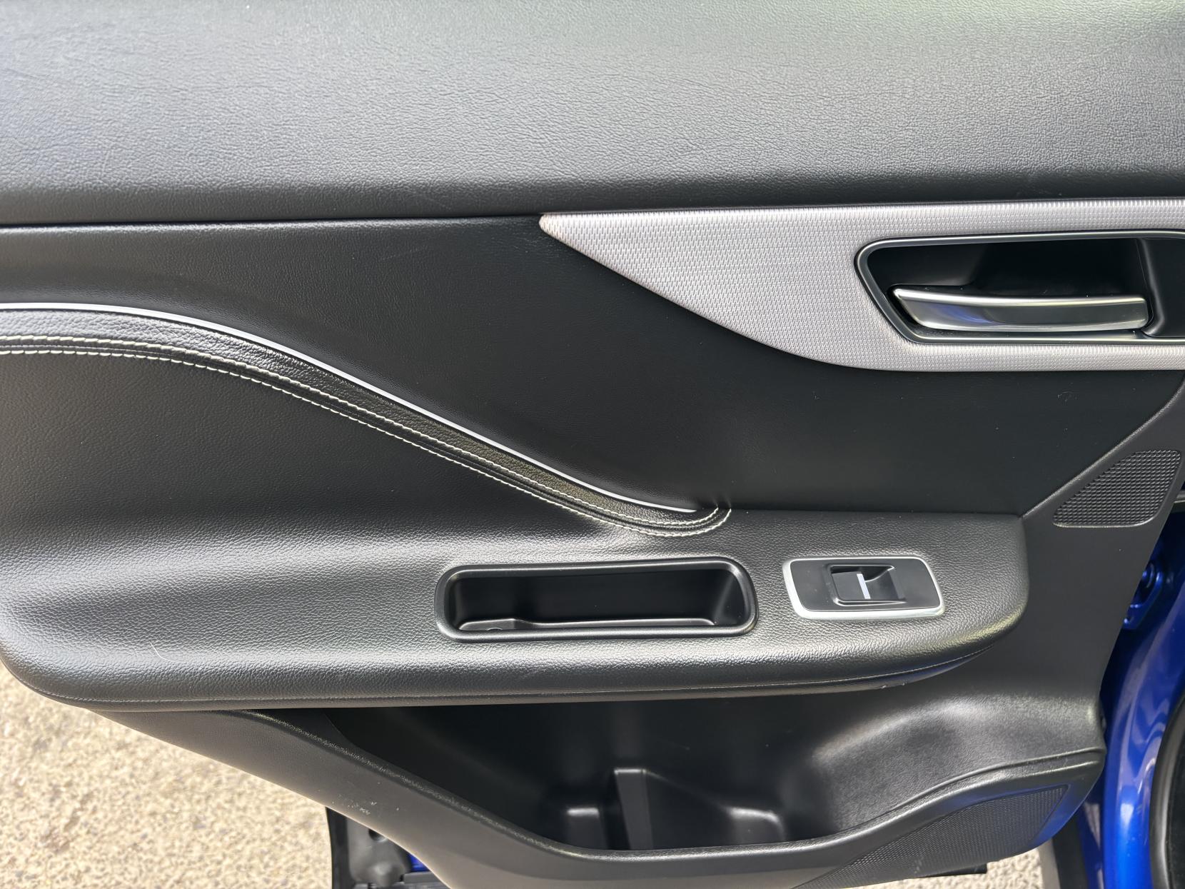 Jaguar F-PACE 2.0 D180 R-Sport SUV 5dr Diesel Auto AWD Euro 6 (s/s) (180 ps)