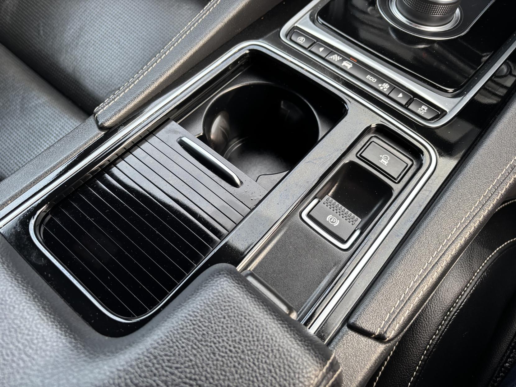 Jaguar F-PACE 2.0 D180 R-Sport SUV 5dr Diesel Auto AWD Euro 6 (s/s) (180 ps)