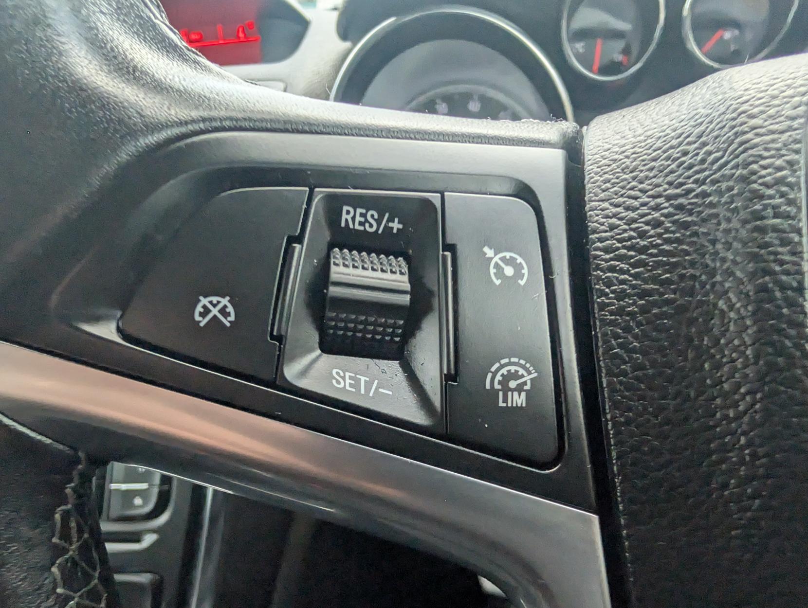 Vauxhall Mokka 1.4i Turbo Exclusiv SUV 5dr Petrol Manual 2WD Euro 6 (s/s) (140 ps)