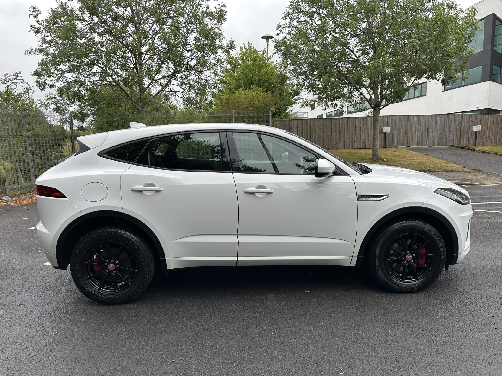 Jaguar E-PACE 2.0 D150 R-Dynamic SUV 5dr Diesel Manual Euro 6 (s/s) (150 ps)