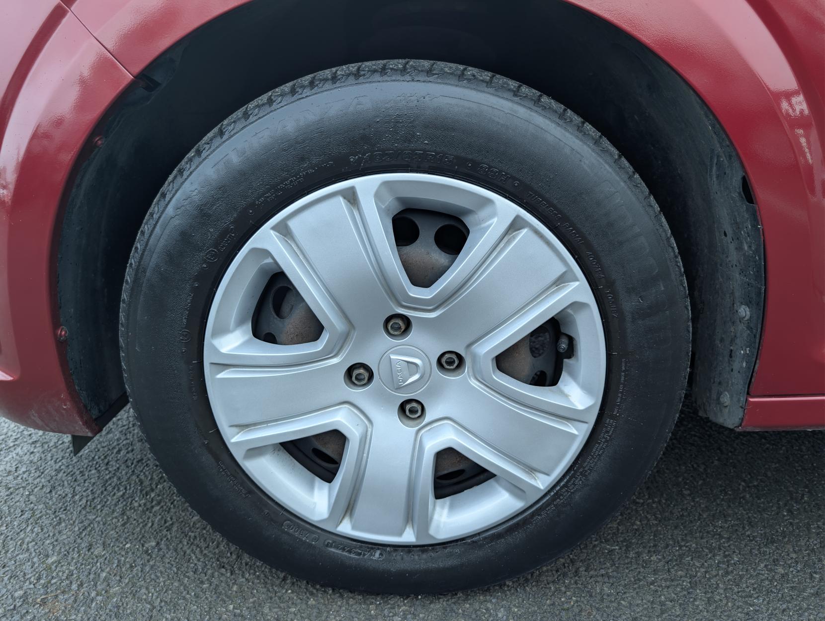 Dacia Sandero 1.0 SCe Essential Hatchback 5dr Petrol Manual Euro 6 (s/s) (65 ps)