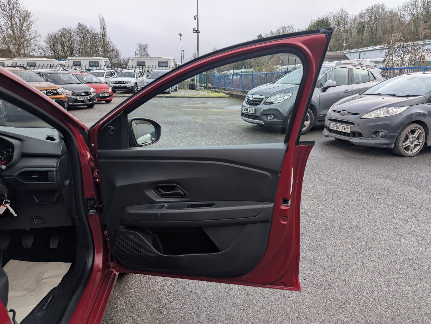 Dacia Sandero 1.0 SCe Essential Hatchback 5dr Petrol Manual Euro 6 (s/s) (65 ps)