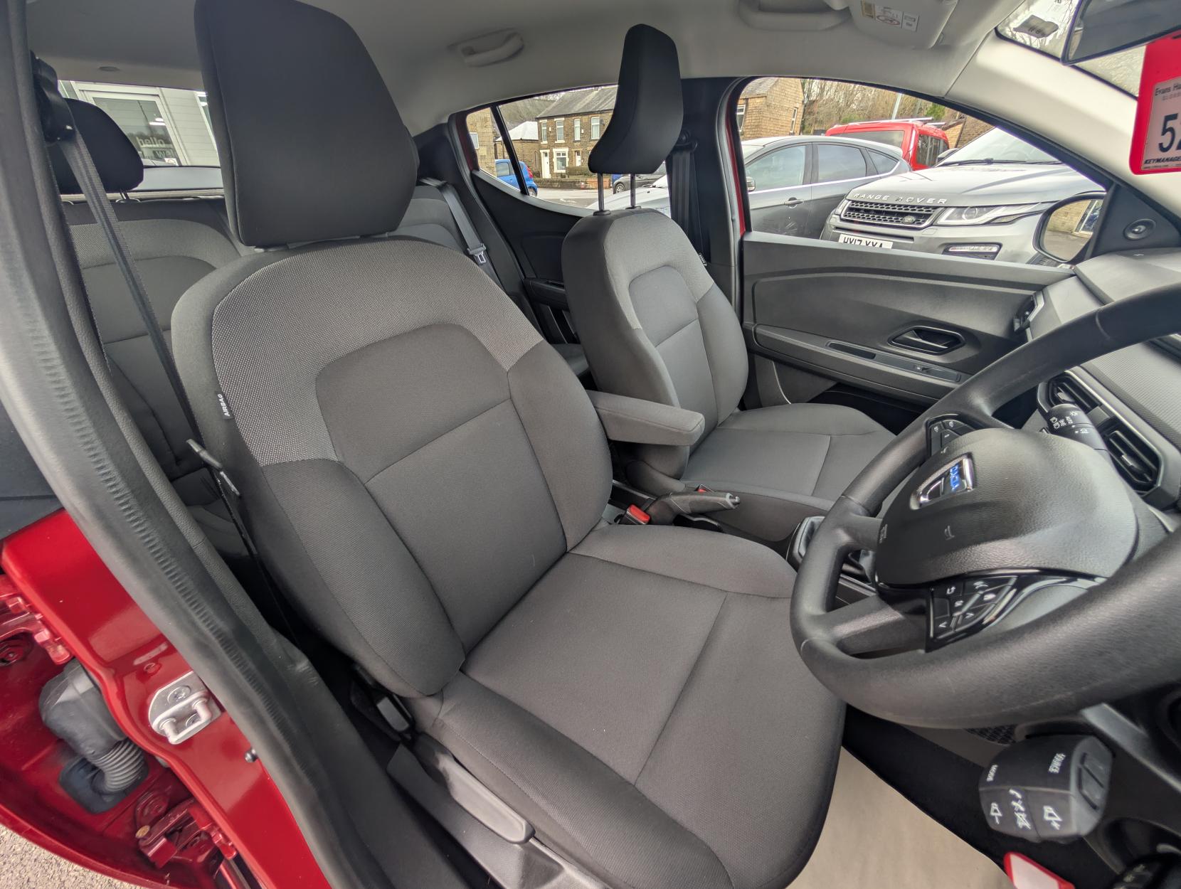 Dacia Sandero 1.0 SCe Essential Hatchback 5dr Petrol Manual Euro 6 (s/s) (65 ps)