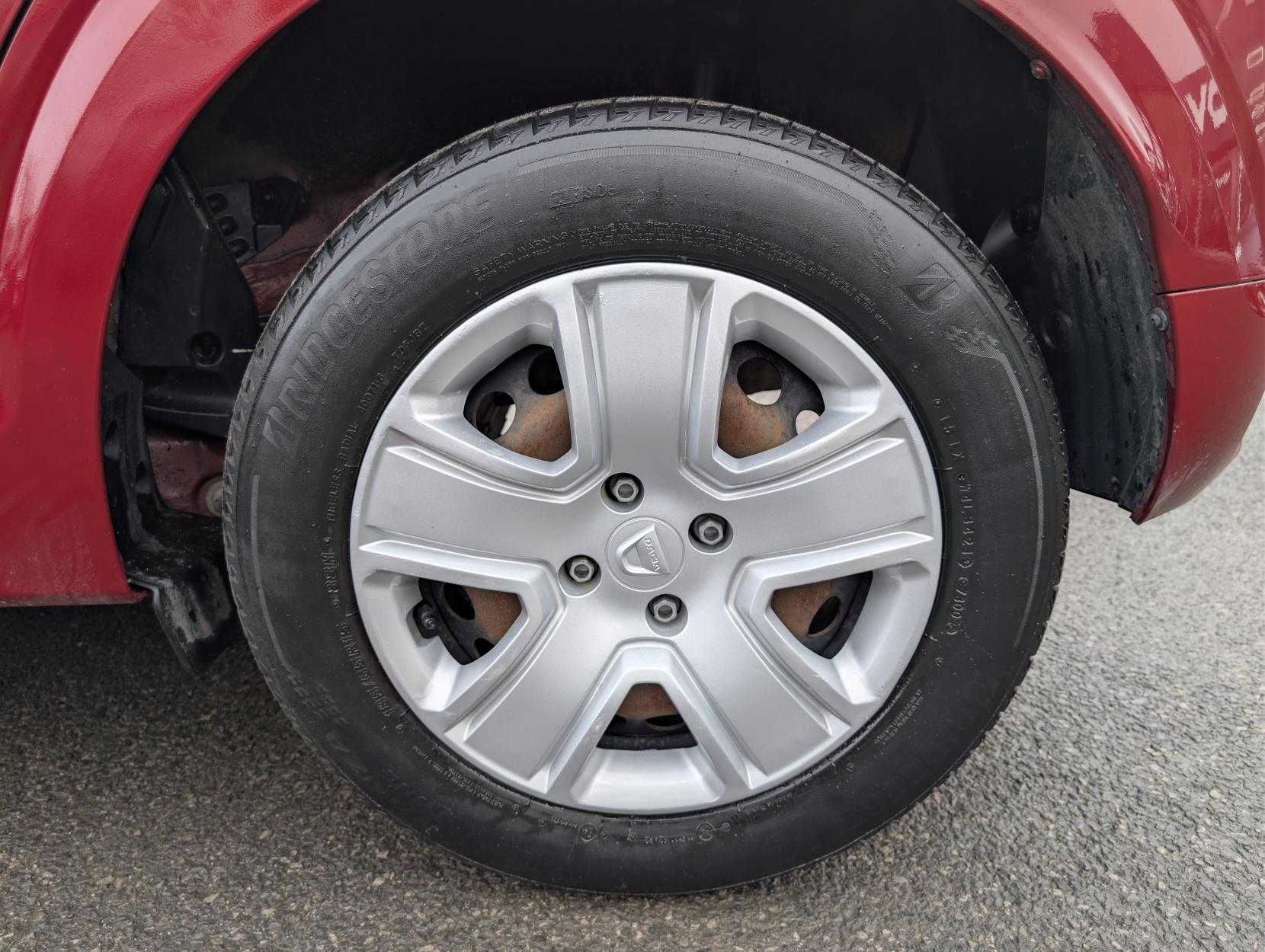 Dacia Sandero 1.0 SCe Essential Hatchback 5dr Petrol Manual Euro 6 (s/s) (65 ps)