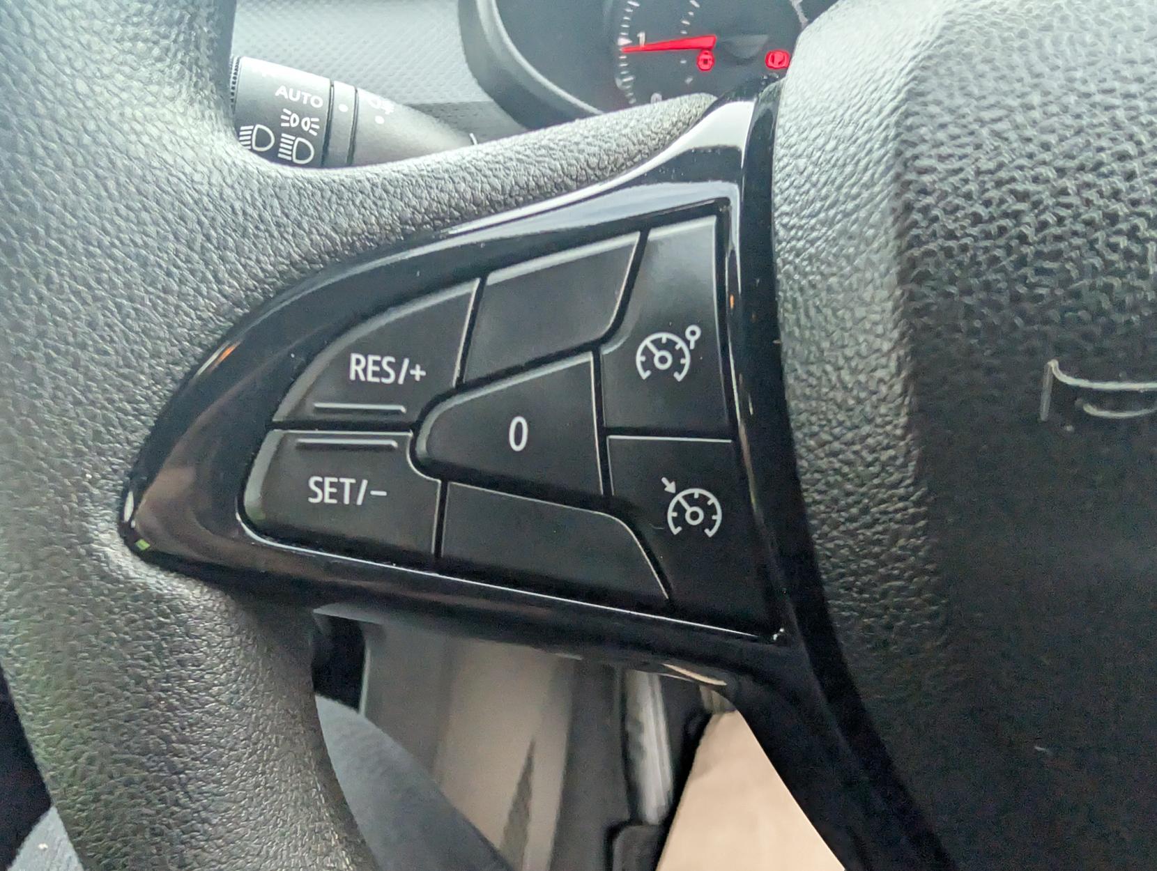 Dacia Sandero 1.0 SCe Essential Hatchback 5dr Petrol Manual Euro 6 (s/s) (65 ps)