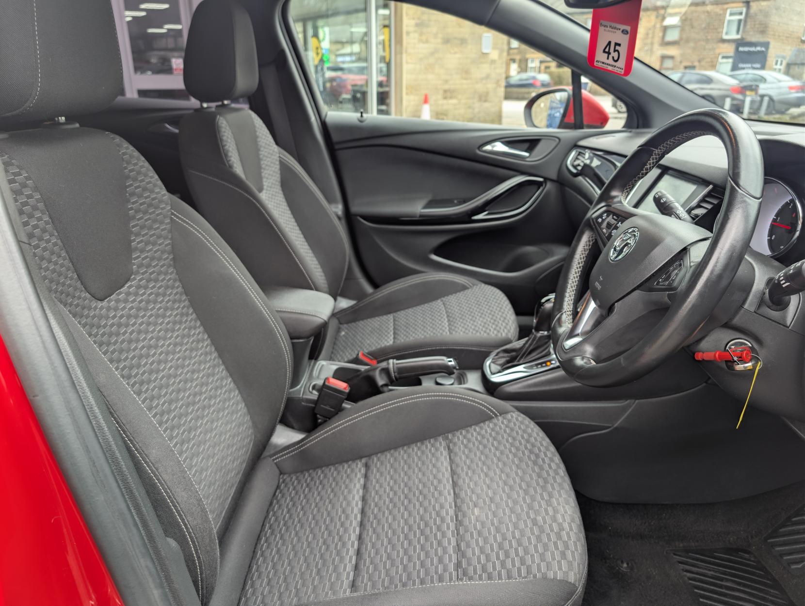 Vauxhall Astra 1.6 CDTi BlueInjection SRi Hatchback 5dr Diesel Auto Euro 6 (136 ps)