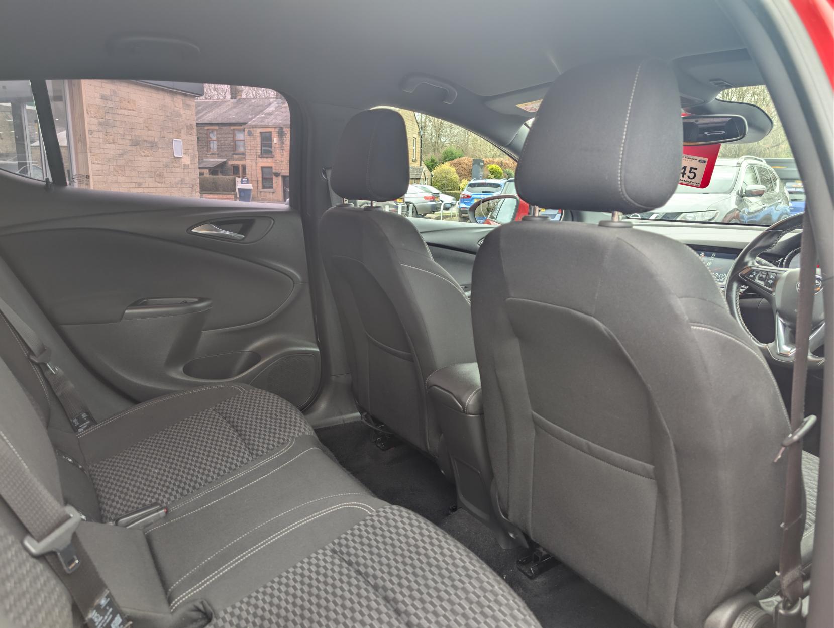 Vauxhall Astra 1.6 CDTi BlueInjection SRi Hatchback 5dr Diesel Auto Euro 6 (136 ps)