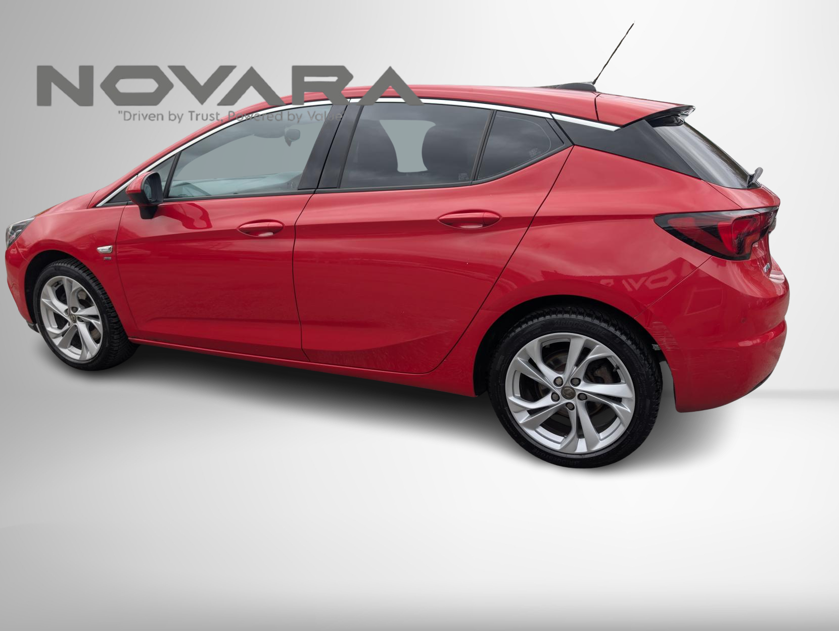 Vauxhall Astra 1.6 CDTi BlueInjection SRi Hatchback 5dr Diesel Auto Euro 6 (136 ps)