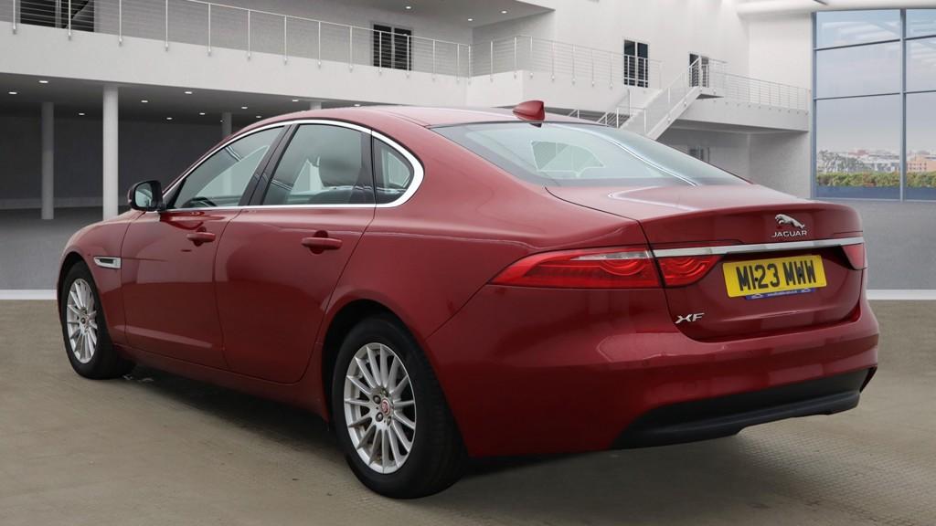 Jaguar XF 2.0d Prestige Saloon 4dr Diesel Manual Euro 6 (s/s) (163 ps)