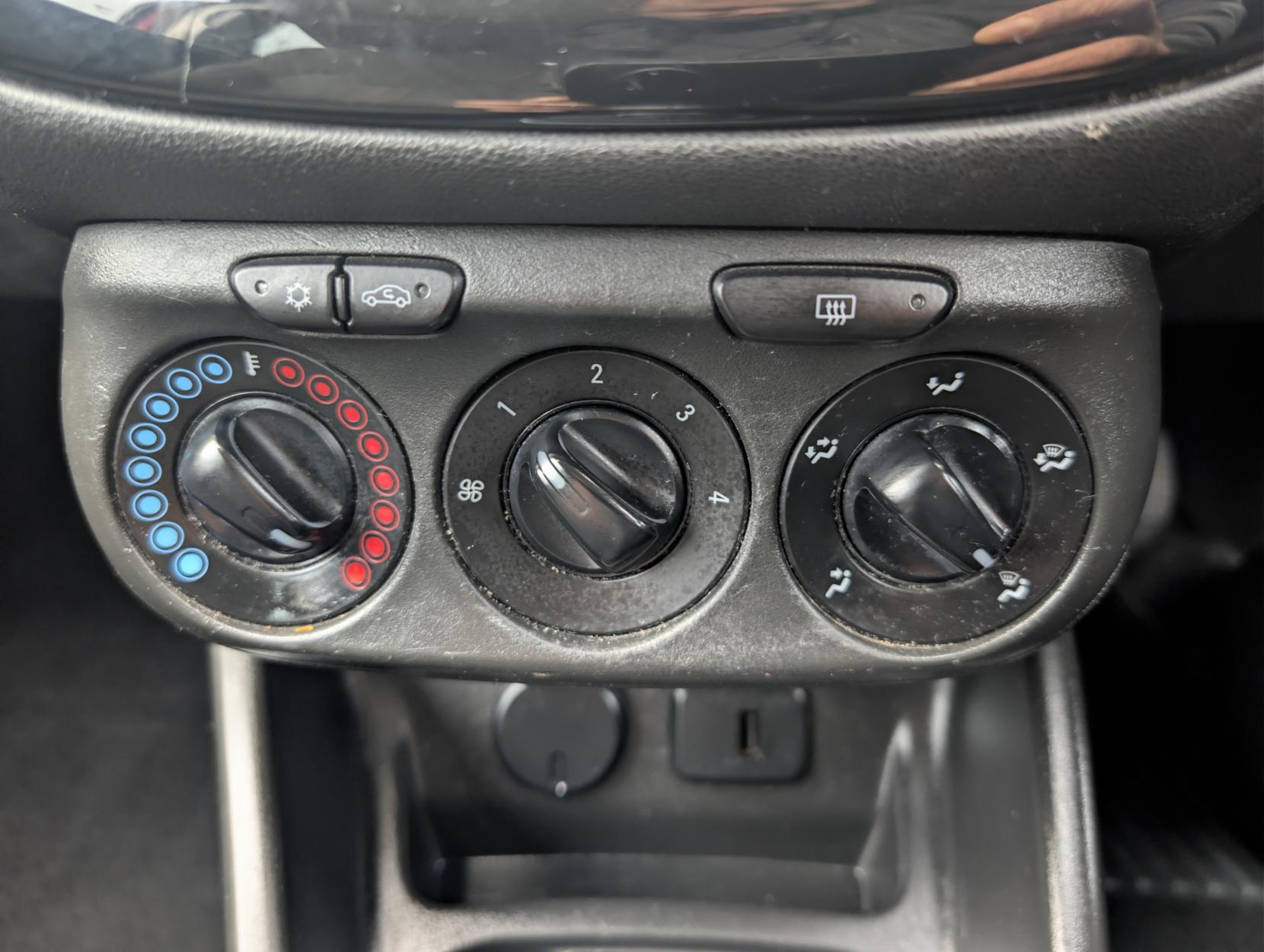 Vauxhall Corsa 1.4i ecoTEC SRi VX Line Nav Black Hatchback 3dr Petrol Manual Euro 6 (90 ps)