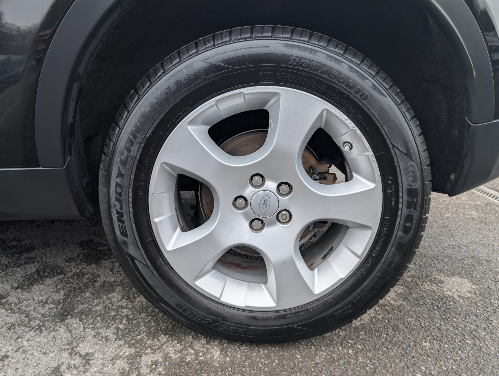 Land Rover Discovery Sport 2.0 TD4 SE Tech SUV 5dr Diesel Manual 4WD Euro 6 (s/s) (5 Seat) (150 ps)