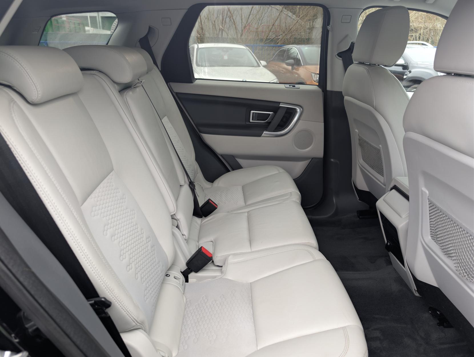 Land Rover Discovery Sport 2.0 TD4 SE Tech SUV 5dr Diesel Manual 4WD Euro 6 (s/s) (5 Seat) (150 ps)