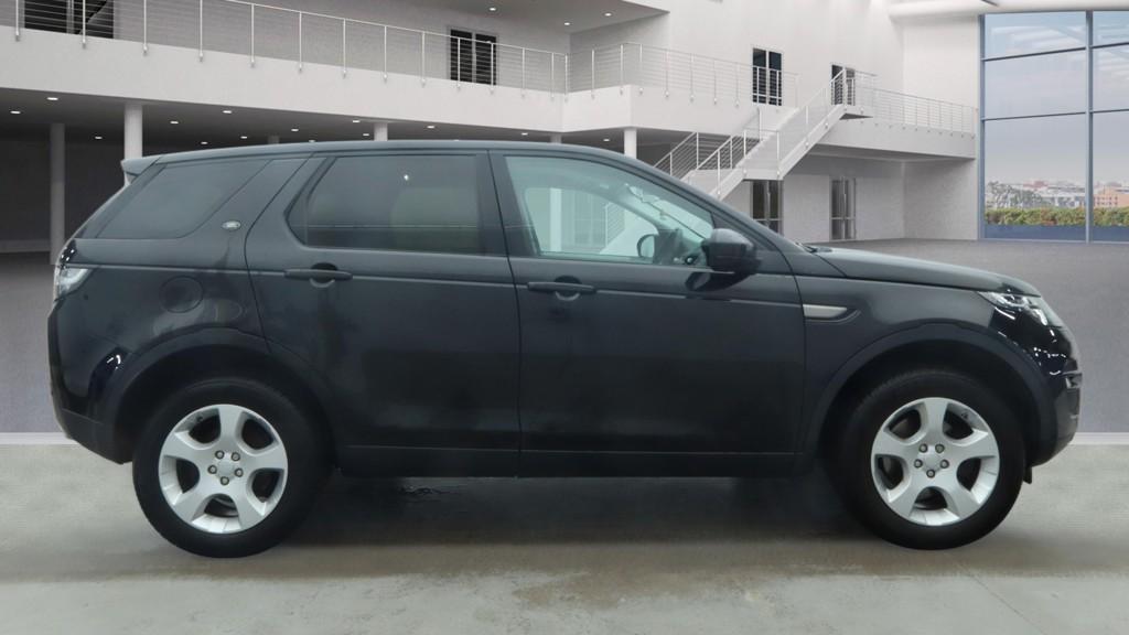 Land Rover Discovery Sport 2.0 TD4 SE Tech SUV 5dr Diesel Manual 4WD Euro 6 (s/s) (5 Seat) (150 ps)