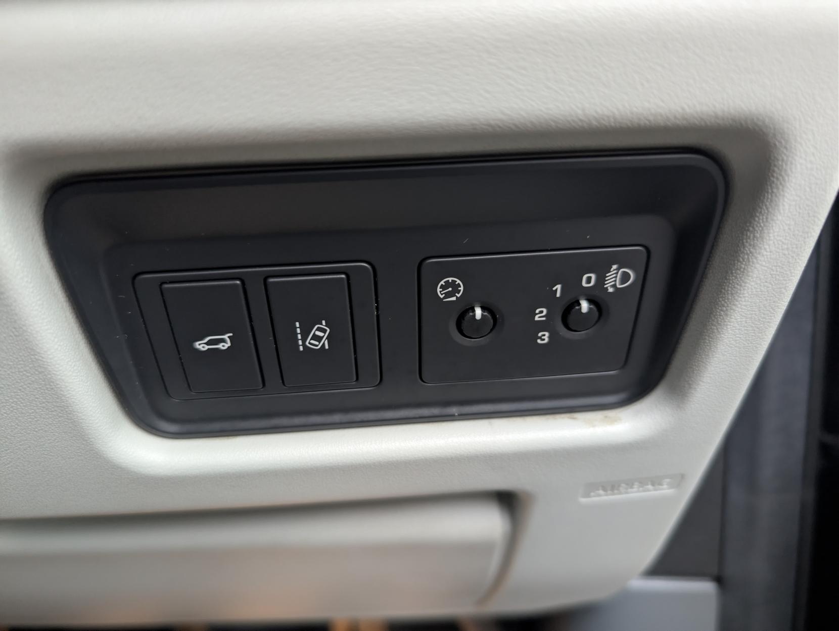 Land Rover Discovery Sport 2.0 TD4 SE Tech SUV 5dr Diesel Manual 4WD Euro 6 (s/s) (5 Seat) (150 ps)