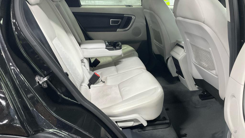 Land Rover Discovery Sport 2.0 TD4 SE Tech SUV 5dr Diesel Manual 4WD Euro 6 (s/s) (5 Seat) (150 ps)