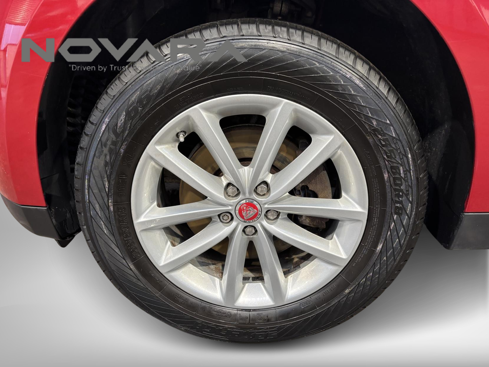 Jaguar F-PACE 2.0 D180 Prestige SUV 5dr Diesel Manual Euro 6 (s/s) (180 ps)