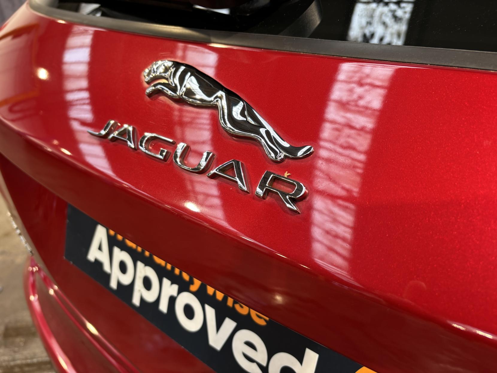 Jaguar F-PACE 2.0 D180 Prestige SUV 5dr Diesel Manual Euro 6 (s/s) (180 ps)