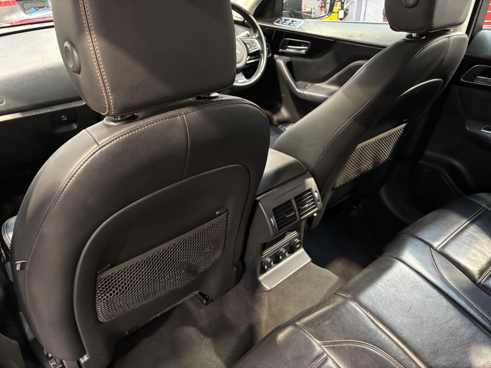 Jaguar F-PACE 2.0 D180 Prestige SUV 5dr Diesel Manual Euro 6 (s/s) (180 ps)