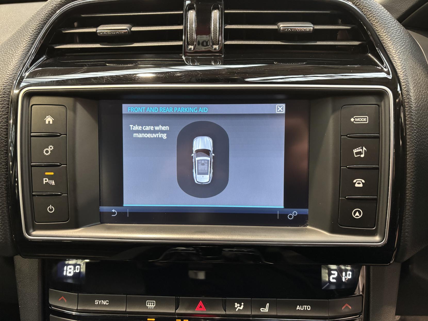 Jaguar F-PACE 2.0 D180 Prestige SUV 5dr Diesel Manual Euro 6 (s/s) (180 ps)
