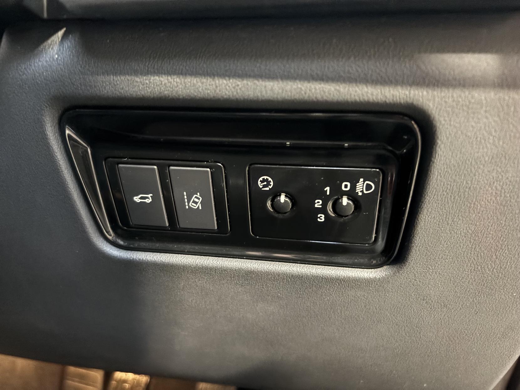 Jaguar F-PACE 2.0 D180 Prestige SUV 5dr Diesel Manual Euro 6 (s/s) (180 ps)