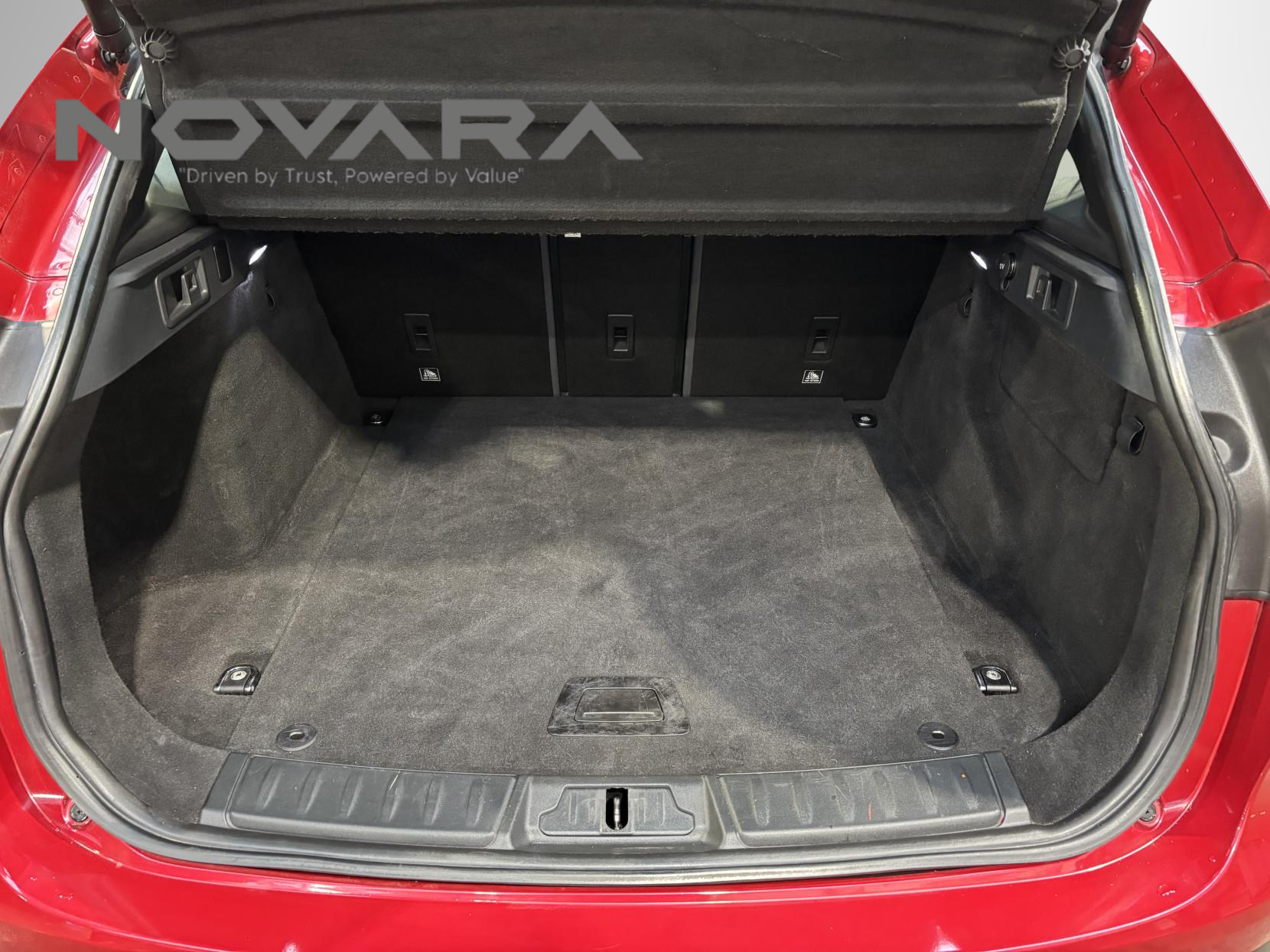 Jaguar F-PACE 2.0 D180 Prestige SUV 5dr Diesel Manual Euro 6 (s/s) (180 ps)