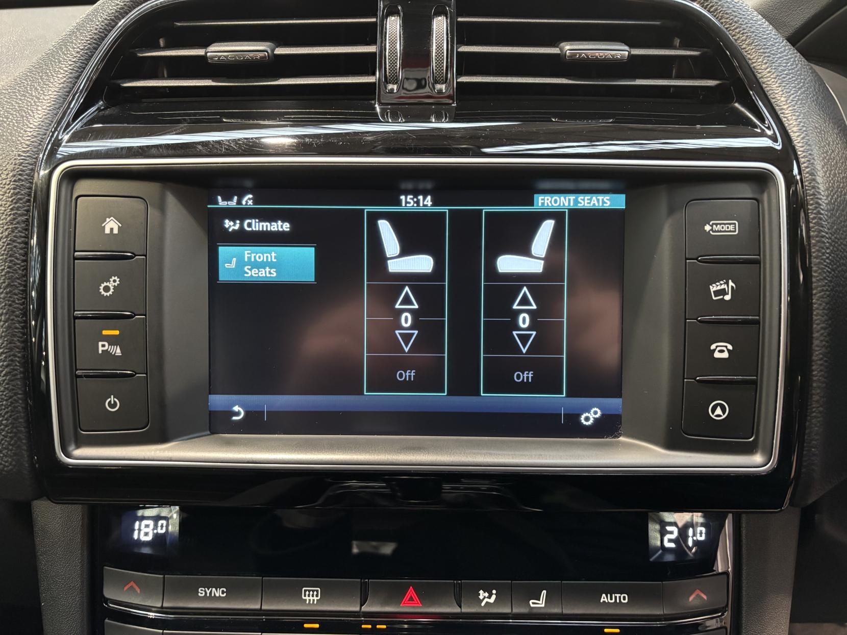 Jaguar F-PACE 2.0 D180 Prestige SUV 5dr Diesel Manual Euro 6 (s/s) (180 ps)