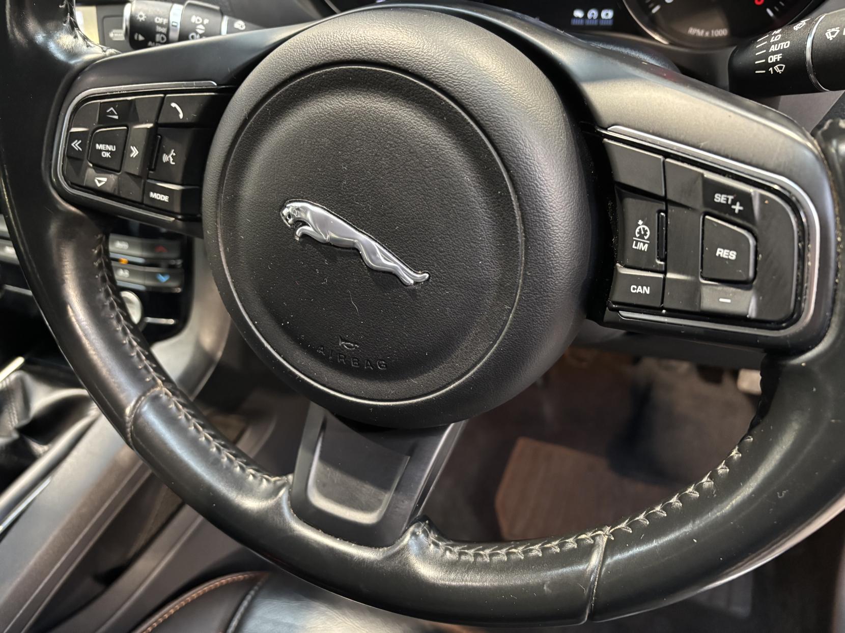 Jaguar F-PACE 2.0 D180 Prestige SUV 5dr Diesel Manual Euro 6 (s/s) (180 ps)