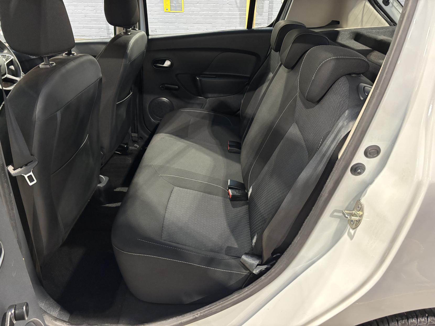 Dacia Sandero 0.9 TCe Comfort Hatchback 5dr Petrol Manual Euro 6 (s/s) (90 ps)