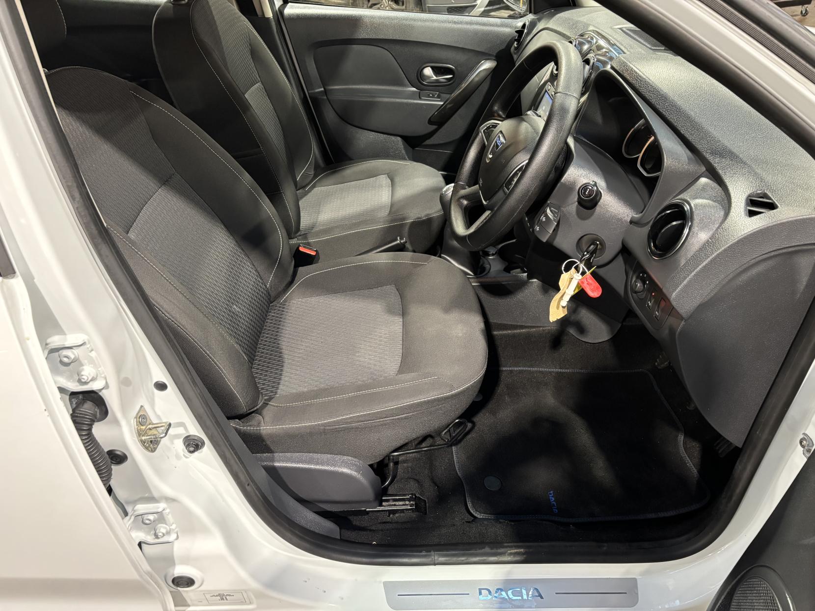 Dacia Sandero 0.9 TCe Comfort Hatchback 5dr Petrol Manual Euro 6 (s/s) (90 ps)