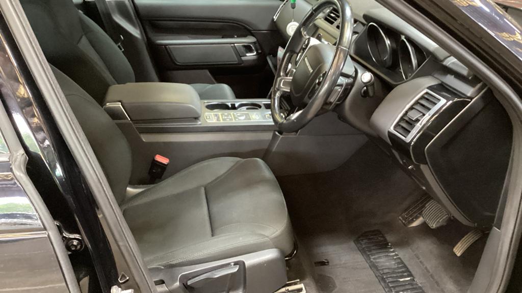 Land Rover Discovery 2.0 SD4 S SUV 5dr Diesel Auto 4WD Euro 6 (s/s) (240 ps)