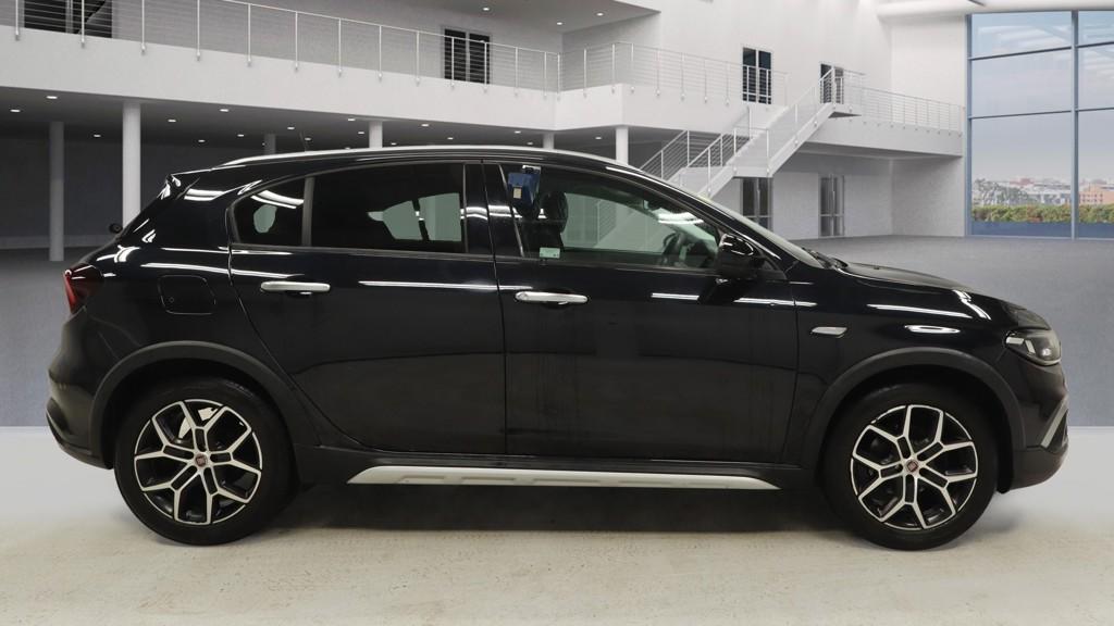 Fiat Tipo 1.0 Cross Hatchback 5dr Petrol Manual Euro 6 (s/s) (100 bhp)