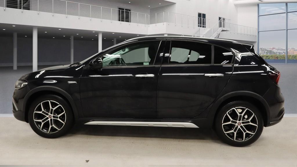 Fiat Tipo 1.0 Cross Hatchback 5dr Petrol Manual Euro 6 (s/s) (100 bhp)