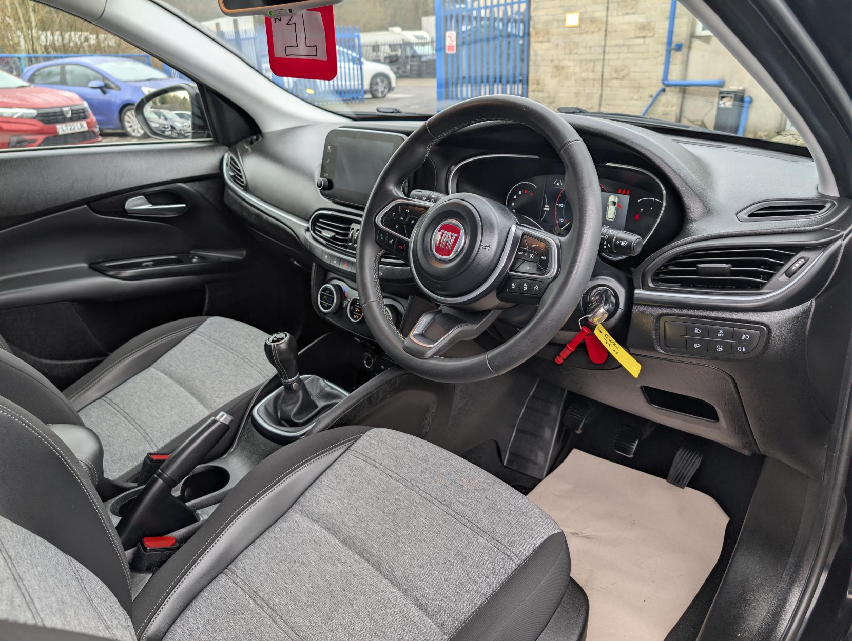 Fiat Tipo 1.0 Cross Hatchback 5dr Petrol Manual Euro 6 (s/s) (100 bhp)