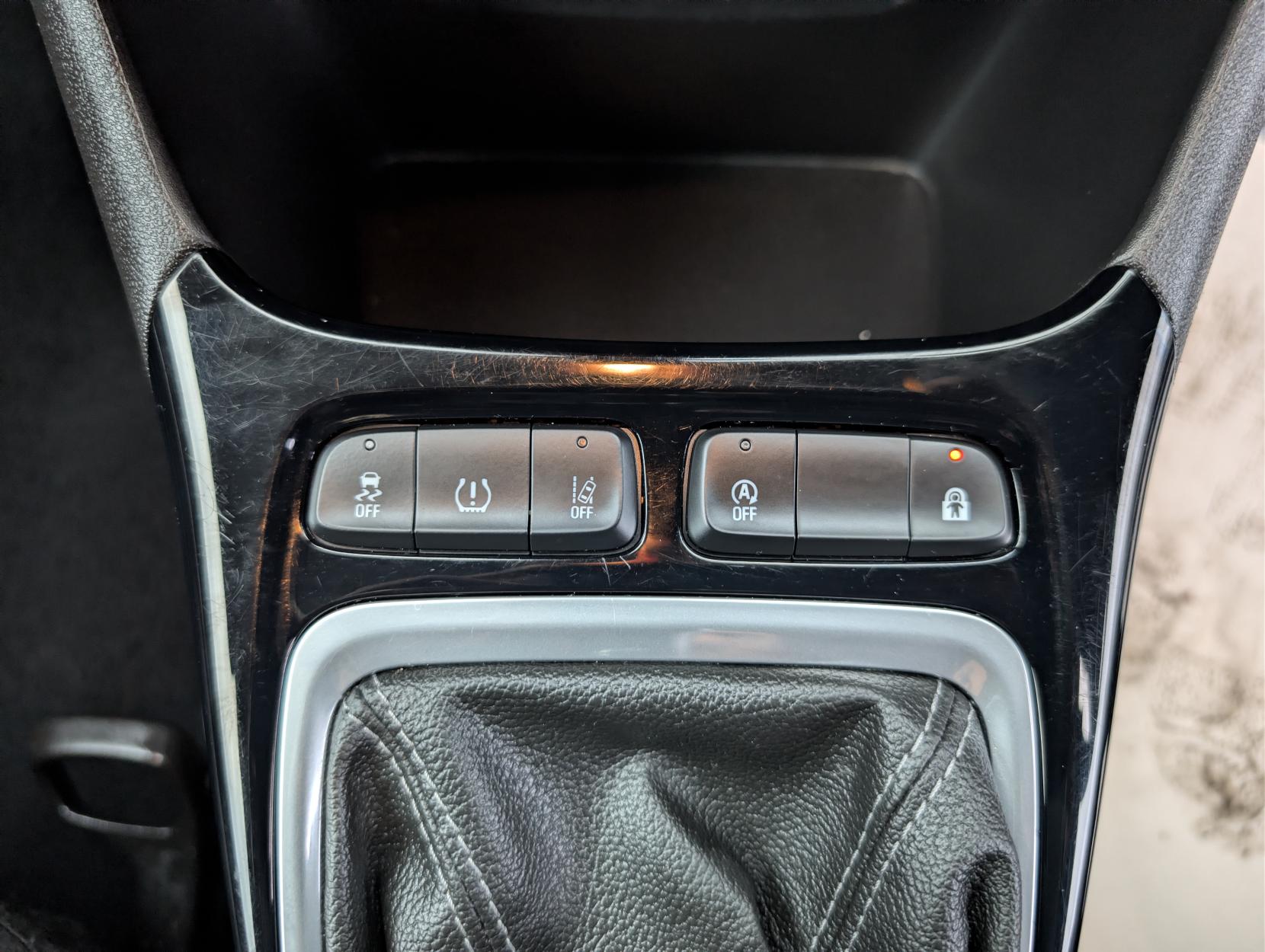 Vauxhall Crossland X 1.2 SE SUV 5dr Petrol Manual Euro 6 (83 ps)