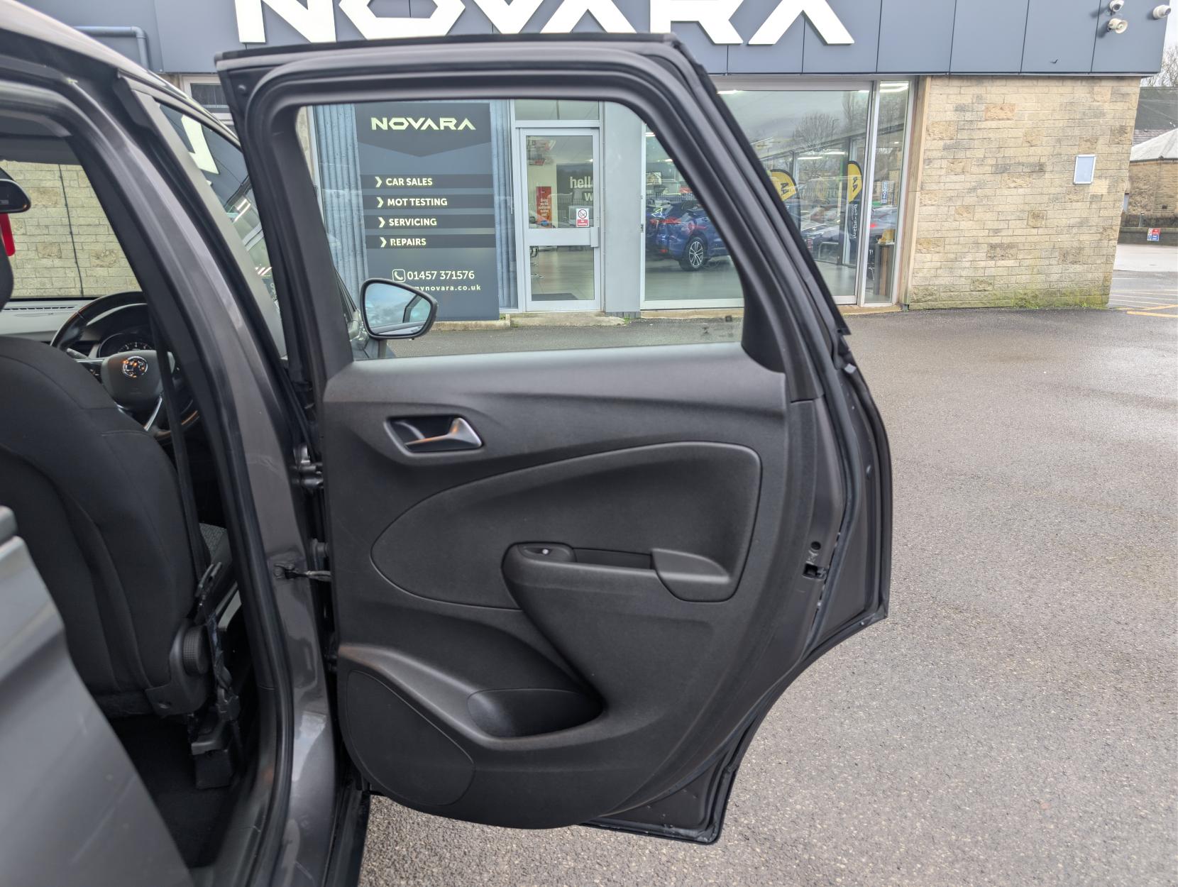 Vauxhall Crossland X 1.2 SE SUV 5dr Petrol Manual Euro 6 (83 ps)