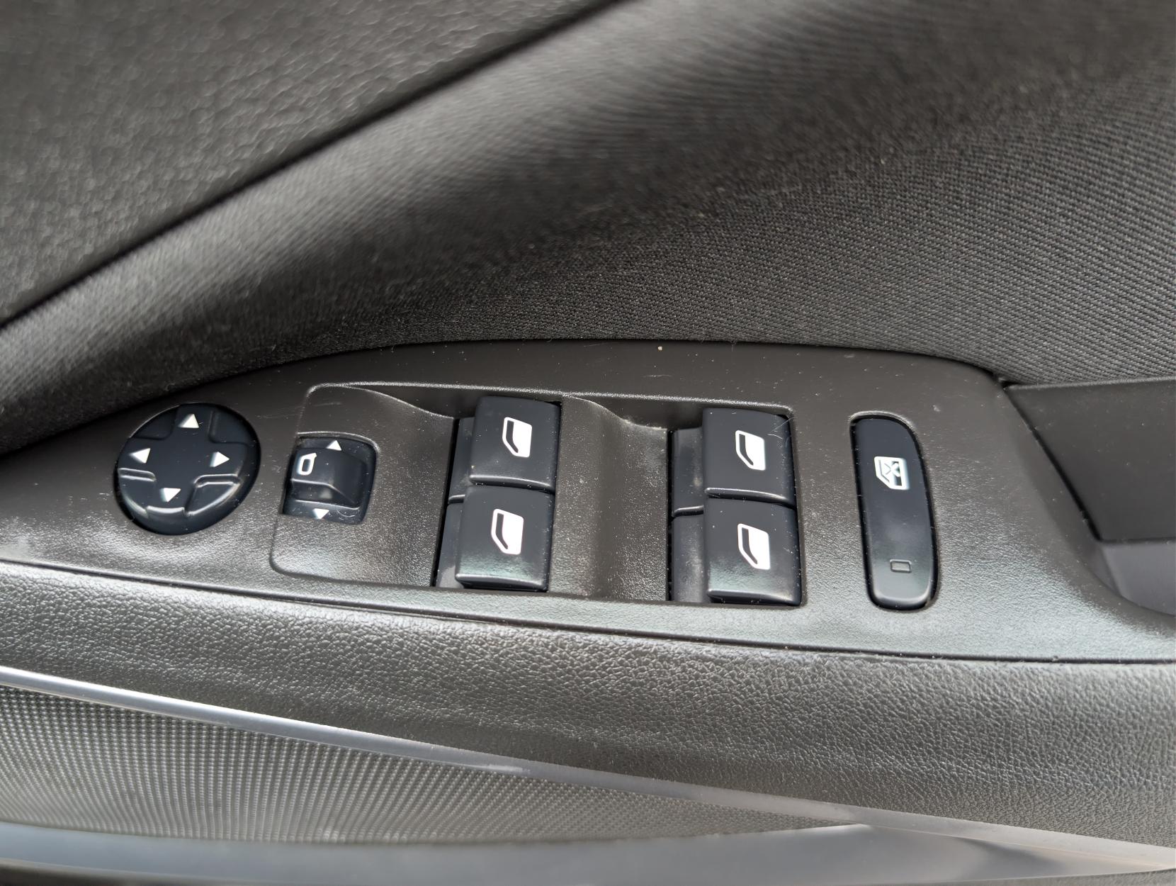 Vauxhall Crossland X 1.2 SE SUV 5dr Petrol Manual Euro 6 (83 ps)