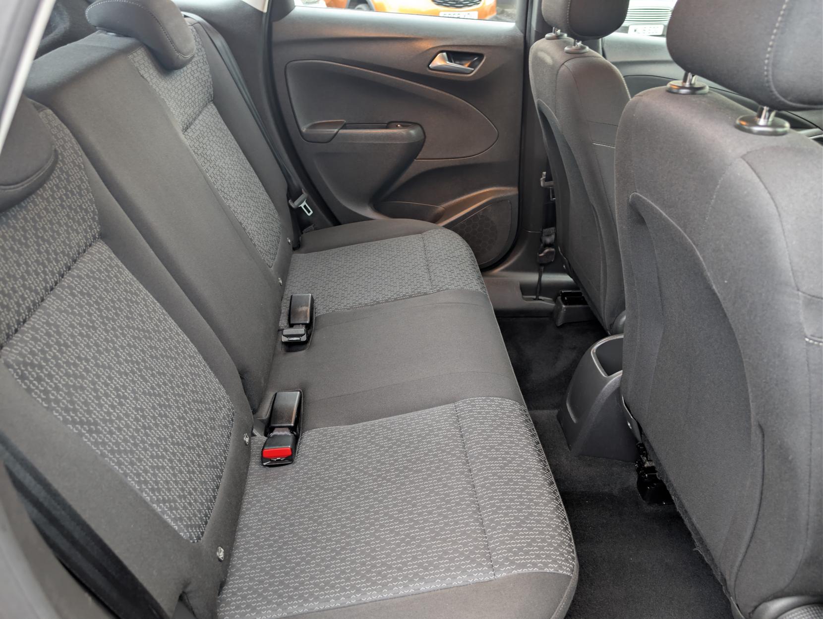 Vauxhall Crossland X 1.2 SE SUV 5dr Petrol Manual Euro 6 (83 ps)